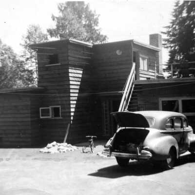 2487 - Granpapa & Granmother Eaton's home.tif