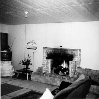 Stirrat Family Home, Fireplace construction