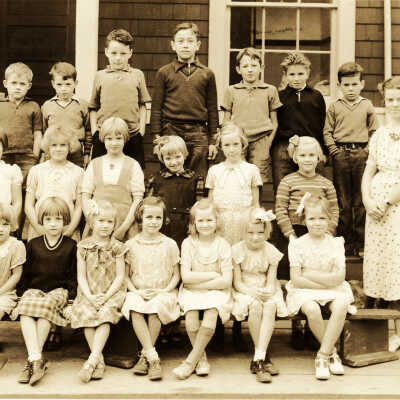 Roche Point School class photo, 1938