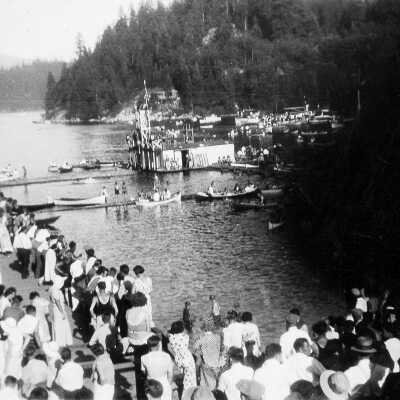 Regatta event with wharf evidence