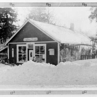 Stirrat General Store / Heavy Snowfall
