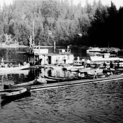 Deep Cove Park, Wharf with canoes, Boat Rentals