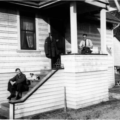Ellis Farm, Mr Leslie Russell's colleagues