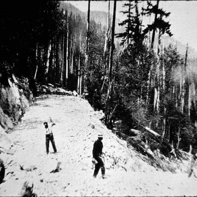 Men working on road to Woodlands c1910