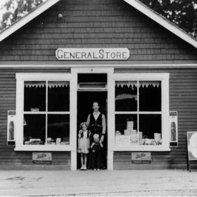 Stirrat Store Opened 1935, Mr. Stirrat and children