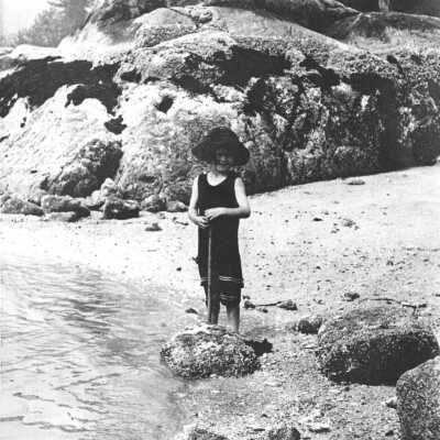 Girl with Hat on beach
