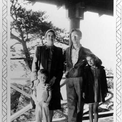 Stirrat family (Reta, Robert, Robert Jr, Marion)
