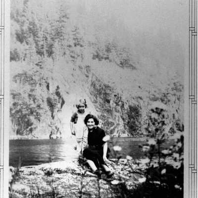 Stirrat, Marion and Mennier, Dot on Twin Island