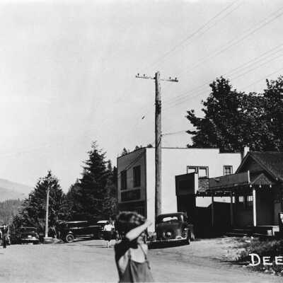 Second Street, Deep Cove