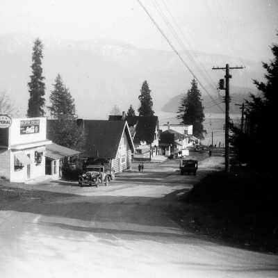 Down Second Street (now Gallant Ave) - North Side