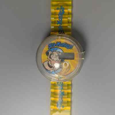 The Amazing Live Sea-Monkeys Aquarium Watch