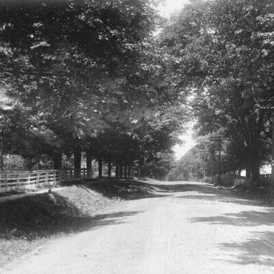 Main Road Kinsman