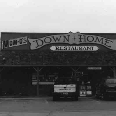 Mom-O's Down Home Restaurant