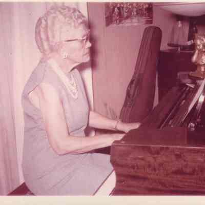 Elsie Milne At Piano, 1971