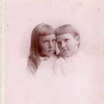 Ida and Mati Root, 1893