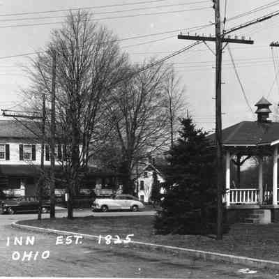 Colonial Inn