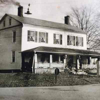 Colonial Inn