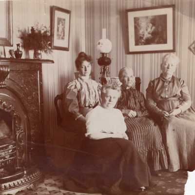 Kinsman Women