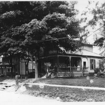 Ice Cream Parlor