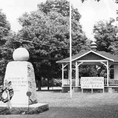 Kinsman Square, 1970