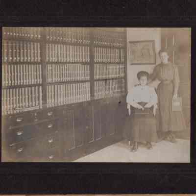 Centralized School Library, 1908