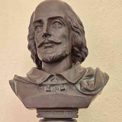 Shakespeare Bust
