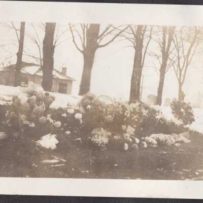 Gravesite and Kinsman Free Public Library