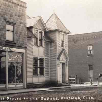 Businesses on Kinsman Square