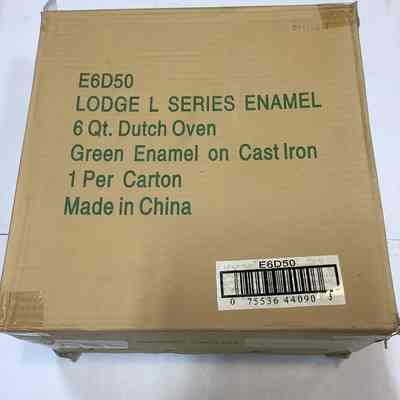 L Series 6 quart dutch oven green enamel new open box