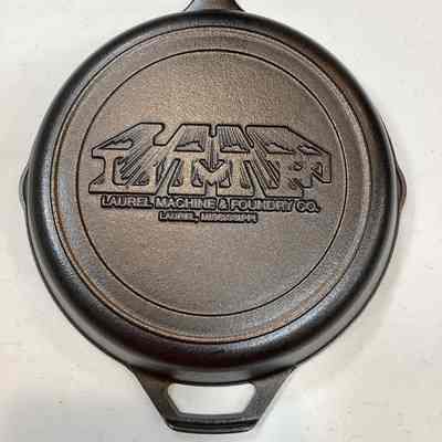 LMF Laurel Machine & Foundry Co #8 skillet