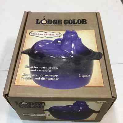 2 quart rooster/ chicken shaped pot blue enamel