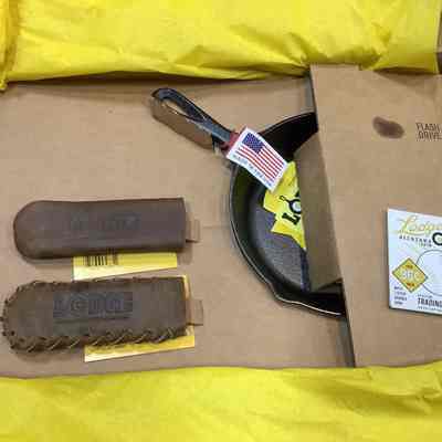 Take Me Out to the Kitchen 5sk press kit leather holder release