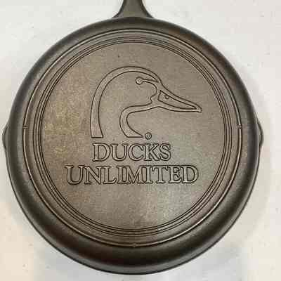 Ducks Unlimited logo #7 skillet (no helper handle)