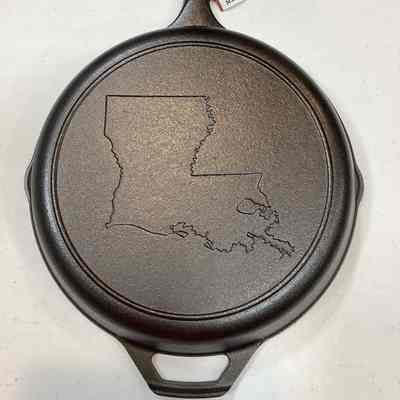 Louisiana State Silhouette #8 skillet