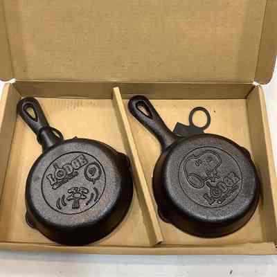 Peanuts Snoopy & Woodstock minis set, Japan exclusive