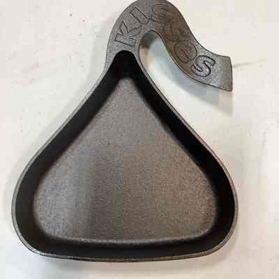 Hershey Kiss brownie pan