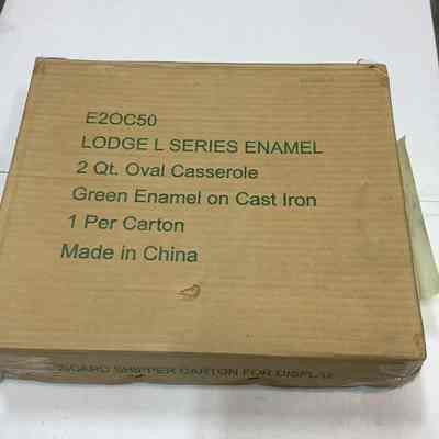 L Series 2 quart casserole green enamel SEALED