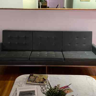 Knoll sofa