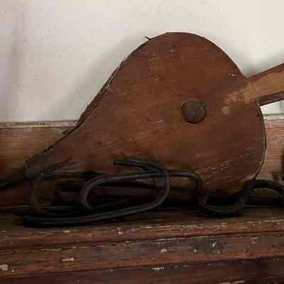 Bellows hand held