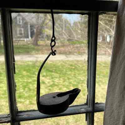 Iron Betty Lamp