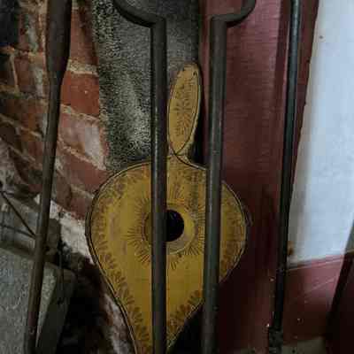 Bellows