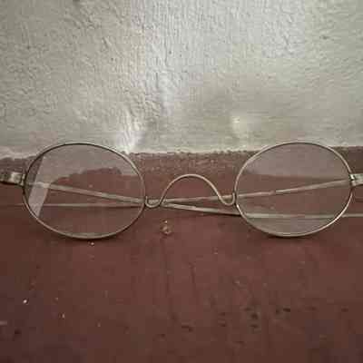 Spectacles