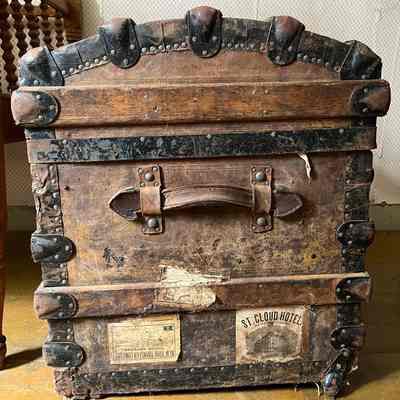 Round Top Trunk