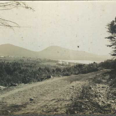 Dirt Road by the lake