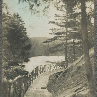Path to lake