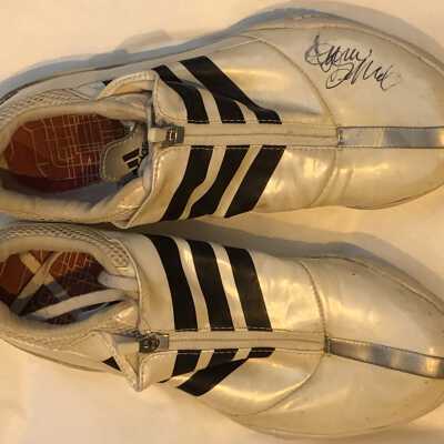 Shoe