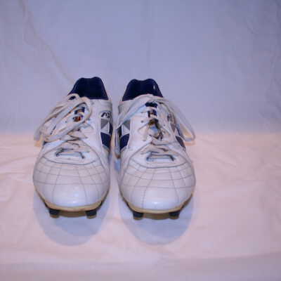 Cleat, Shoe