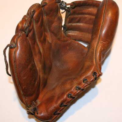 Glove, Fielders