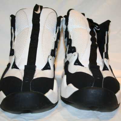Shoe