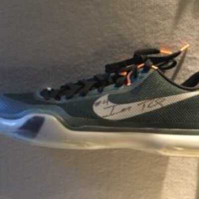 Shoe